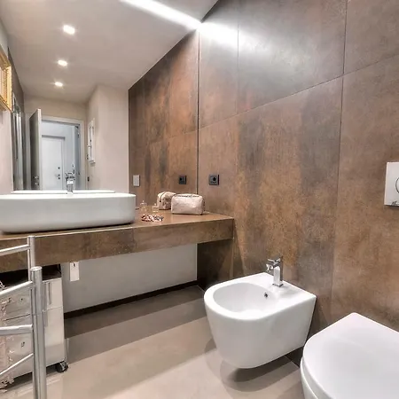 Stone Walls Deluxe Appartamento *